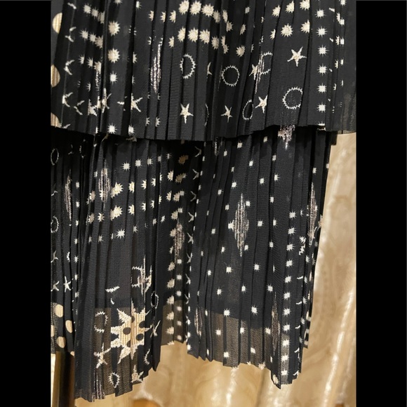 Dress - Picture 11 of 13